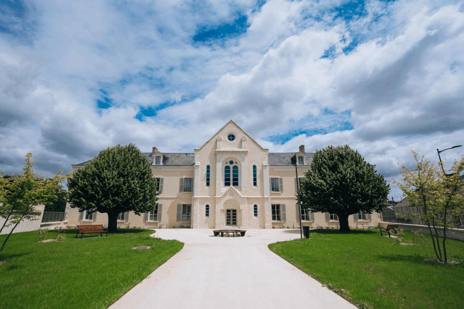 Appart Hotel Saint-Denis Châteauroux Εξωτερικό φωτογραφία